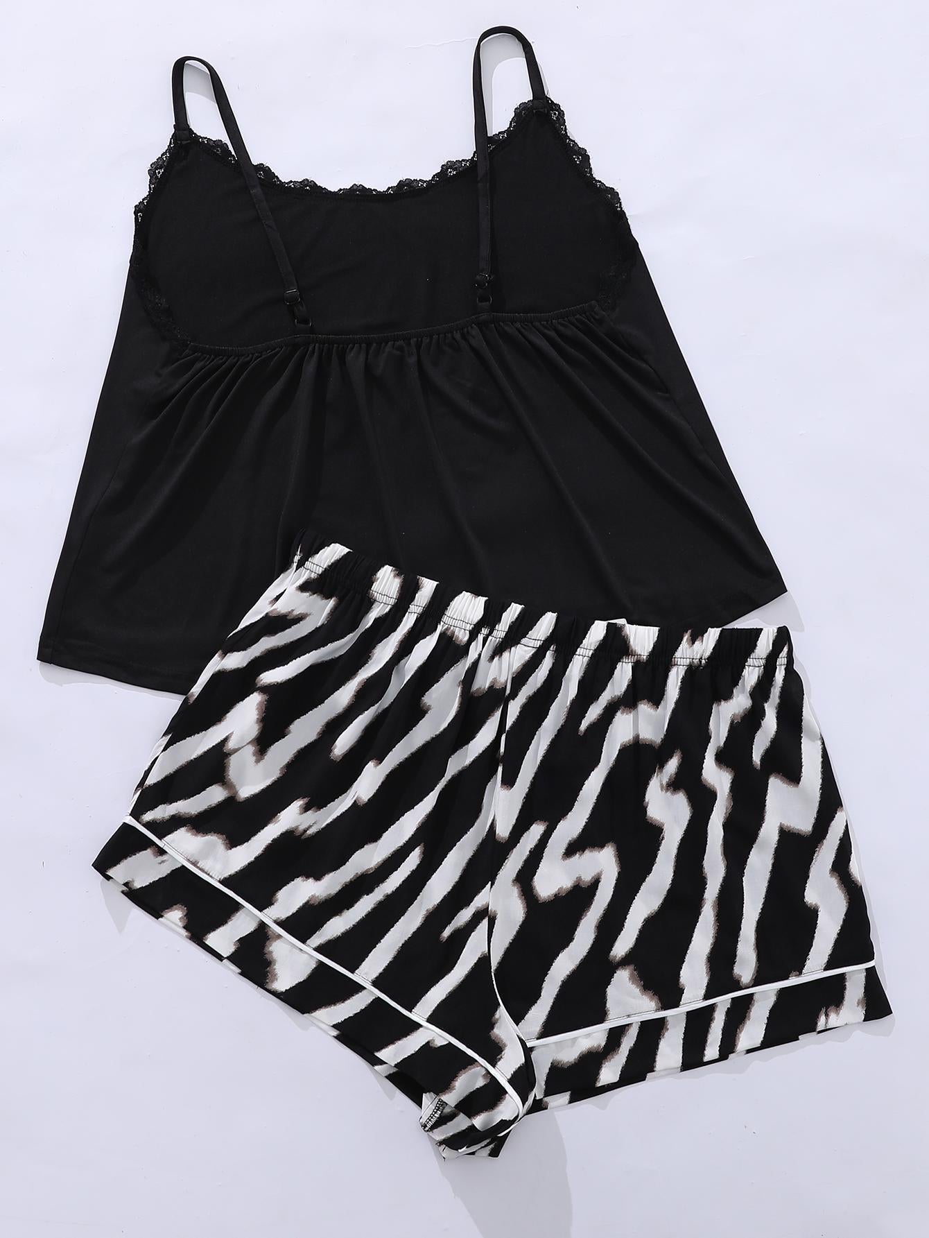 Conjunto de pijama de tirantes con cuello redondo y ribete de encaje de talla grande y pantalones cortos estampados