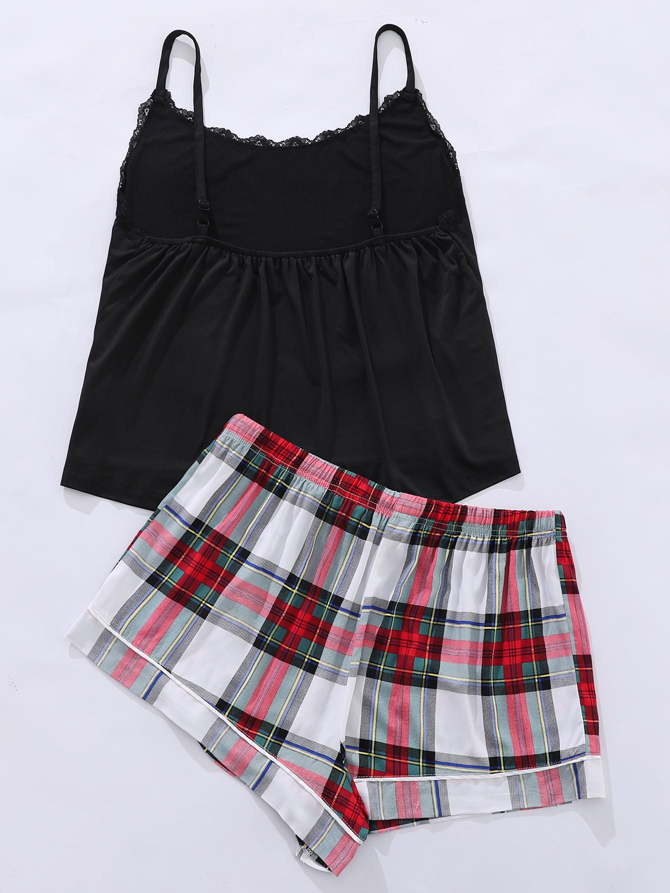 Conjunto de pijama de tirantes con cuello redondo y ribete de encaje de talla grande y pantalones cortos estampados