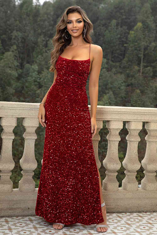 Vestido largo con abertura y espalda descubierta con lentejuelas